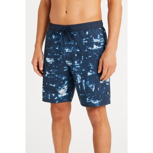 Vrst Shorts Mens Size LARGE Abstract Print Tag Attached Athletic Modern - Picture 2 of 6